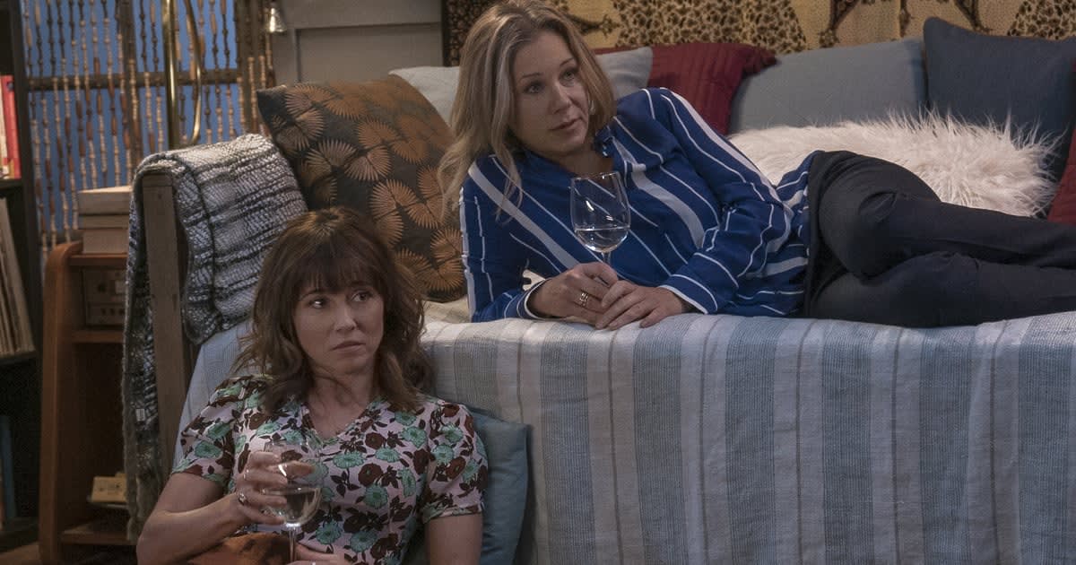 24 Relatable Dead to Me GIFs For the Jens and Judys in Your Group Text