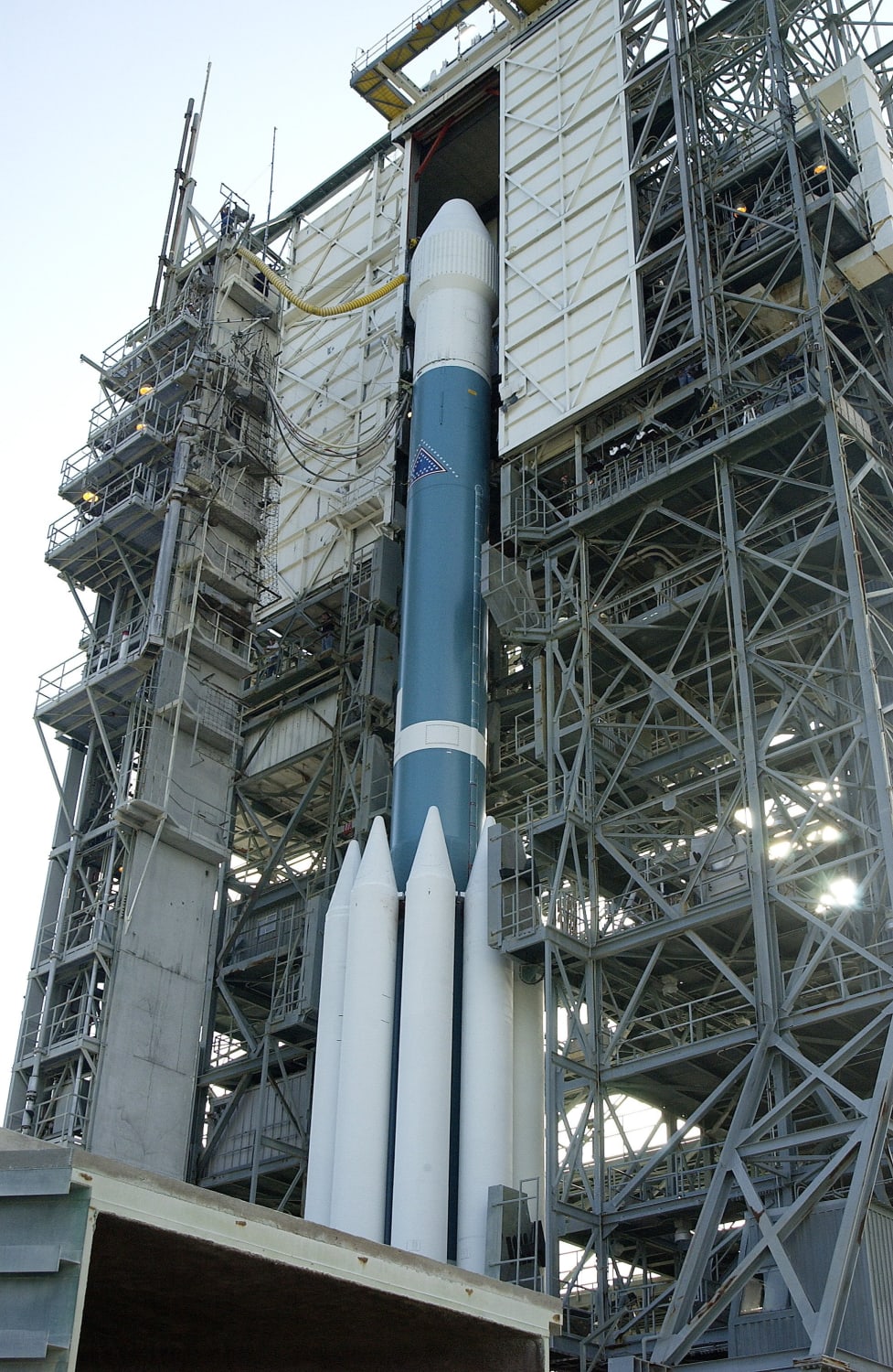 Delta tower. Delta II platform General Motors. Delta II General Motors.