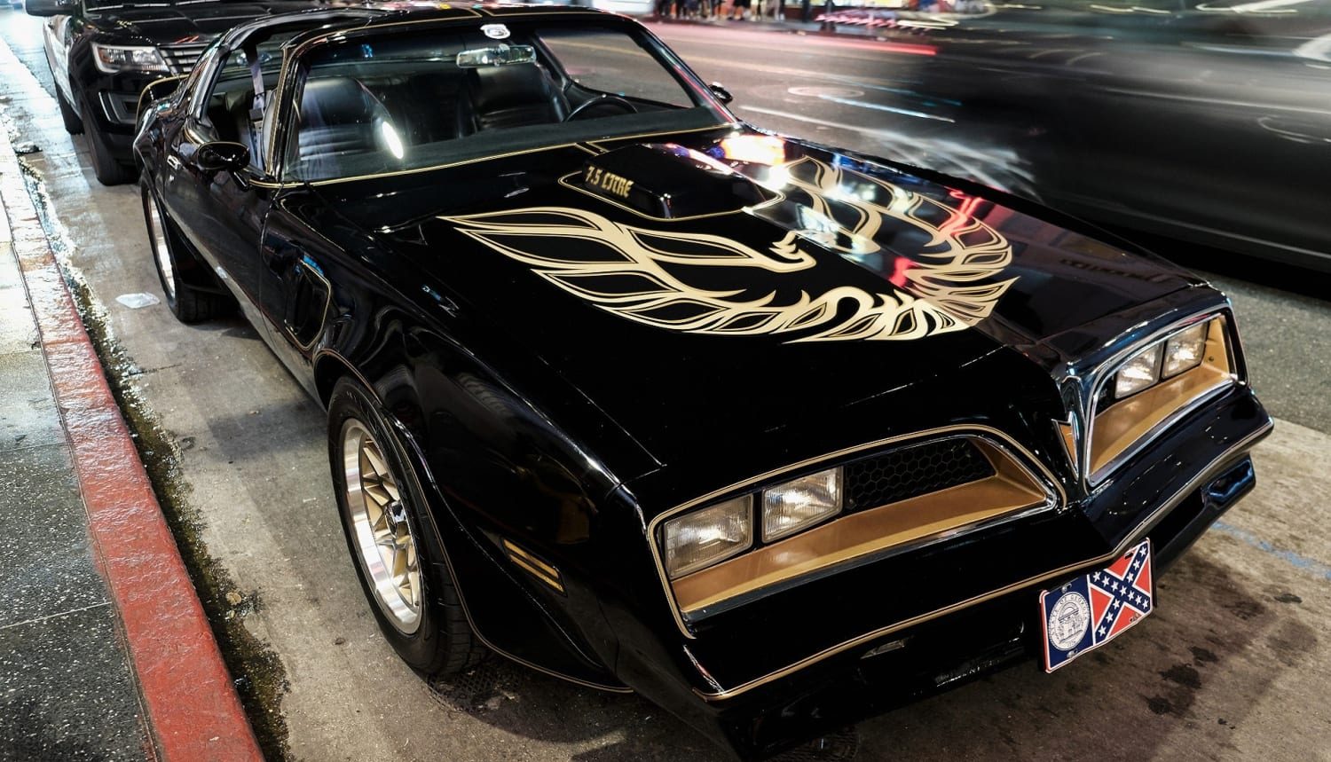 Burt Reynolds' Own Smokey and the Bandit Pontiac Trans Am Sells for $317,500 at Auction