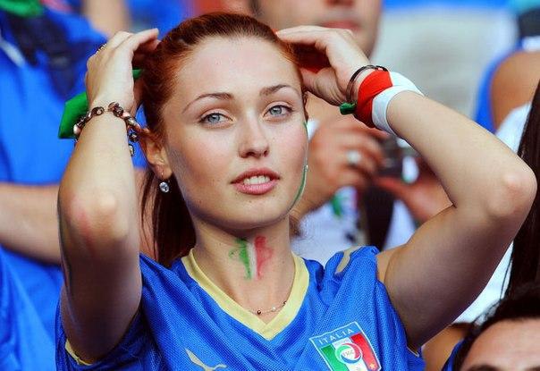 Italien woman at a football game, 2020.