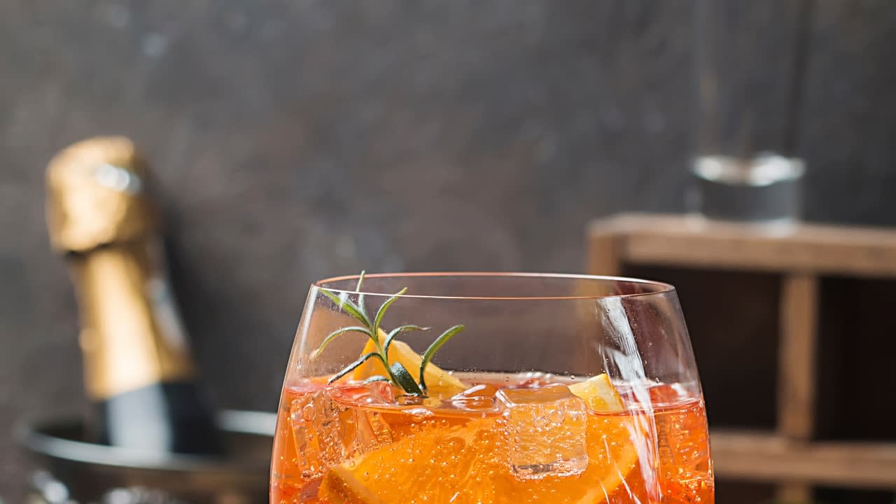 How to make the perfect Aperol Spritz