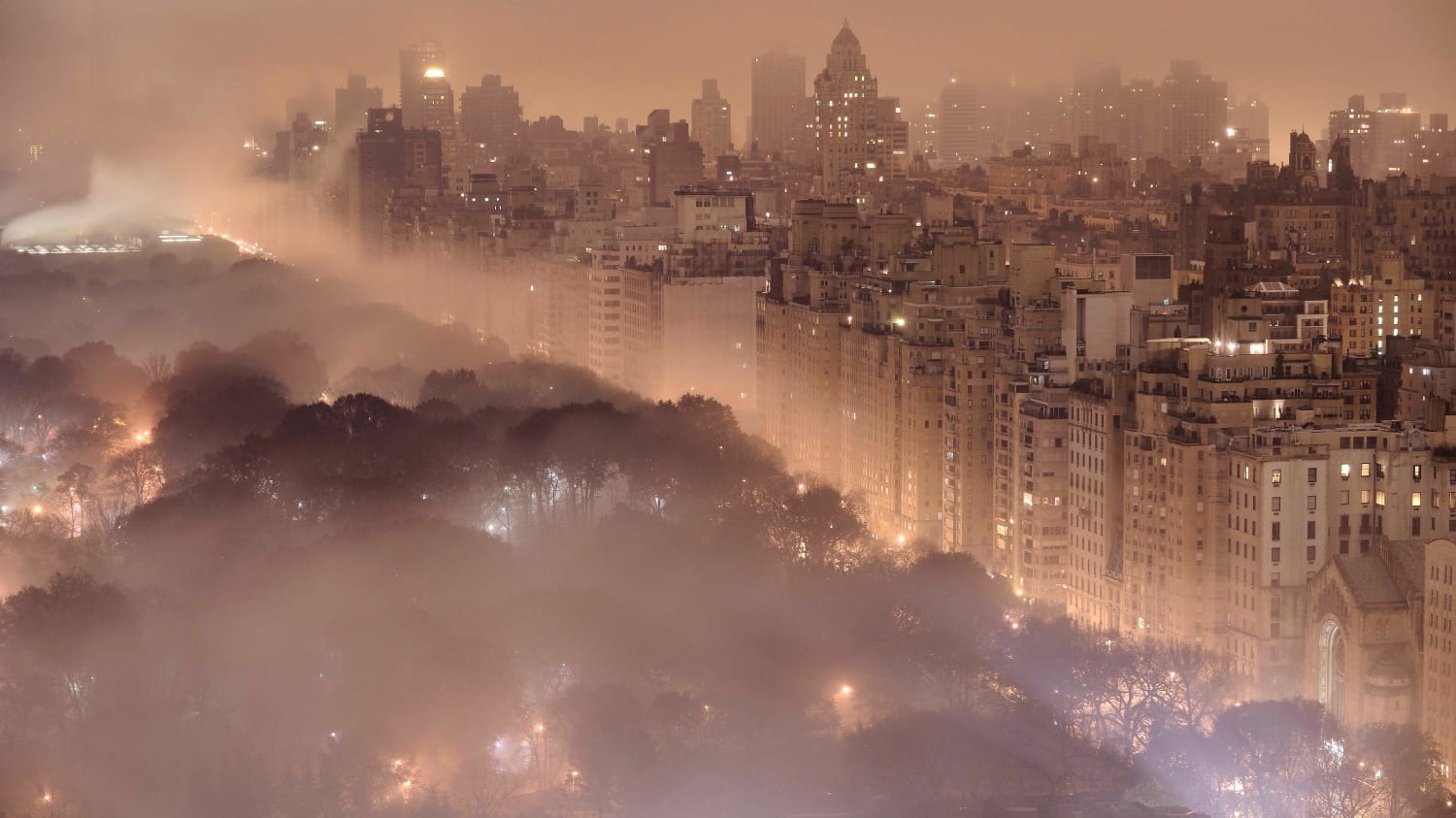 Fifth Avenue fog, Manhattan NYC