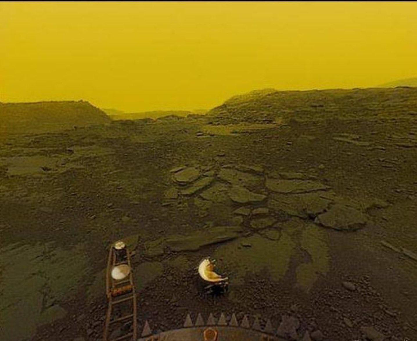 the clearest photo of the surface of venus ever taken