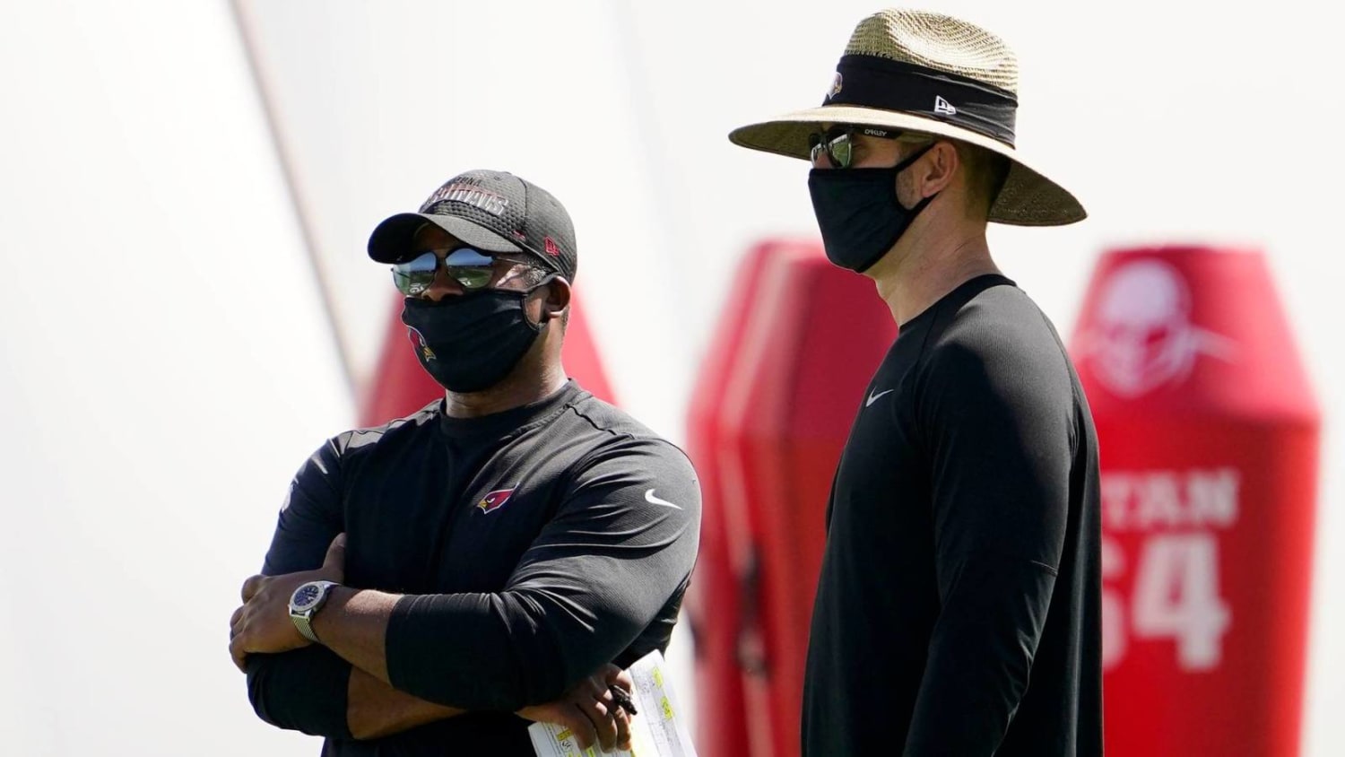 Fully vaccinated NFL personnel no longer required to wear masks at team facilities