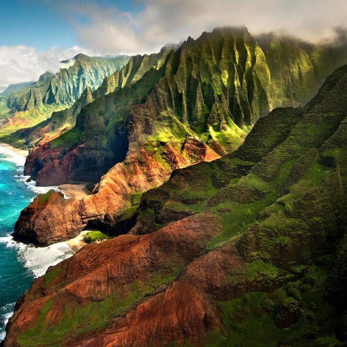 10 of the Most Striking Spots in Hawaii