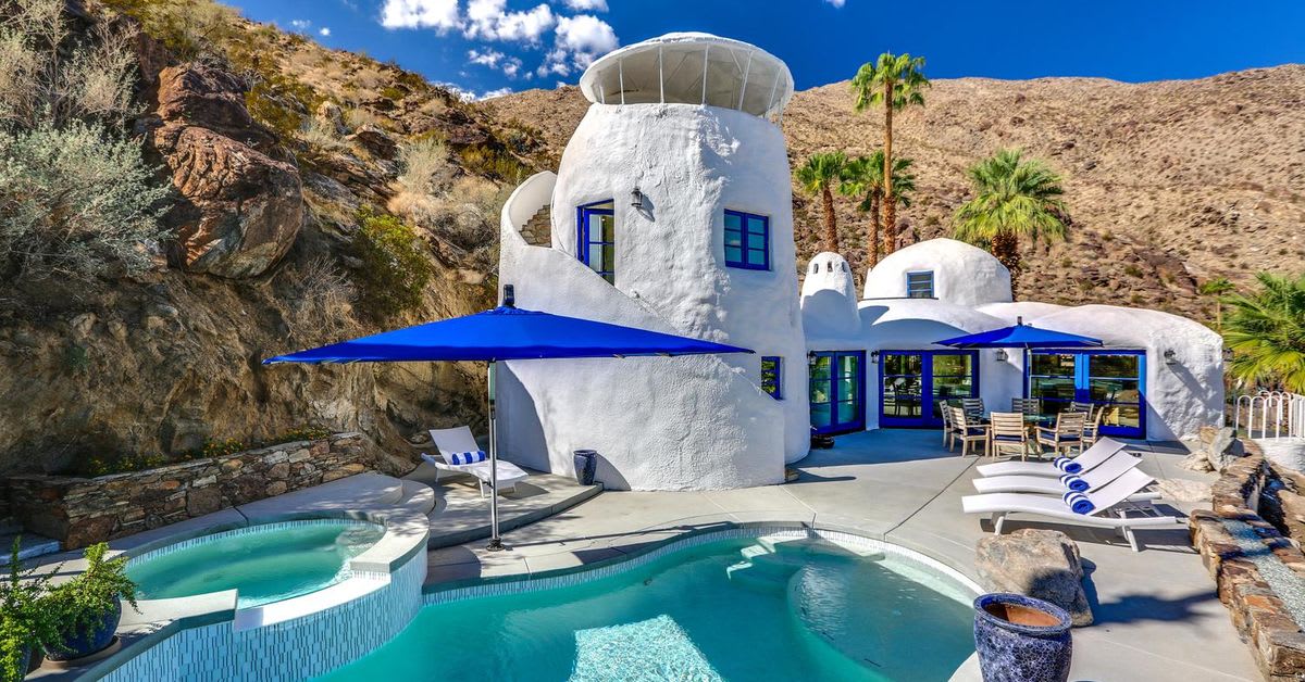 Live out your Santorini dreams in this Palm Springs house asking $3M