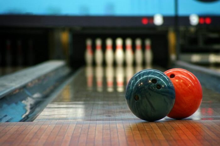 [UPDATED] How Much Does A Bowling Ball Cost in (2019)