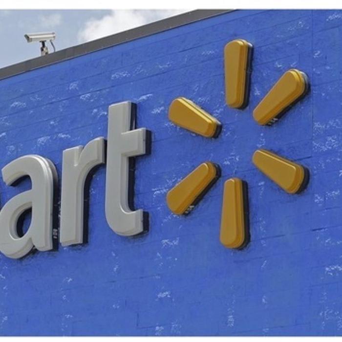 Police: Walmart bans woman who rode electric cart for hours while drinking wine from Pringles can
