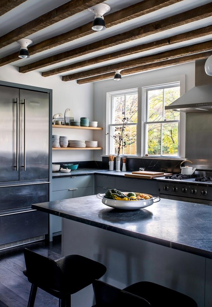 A farmhouse kitchen in the Hudson Valley gets a modern upgrade. Take a look: