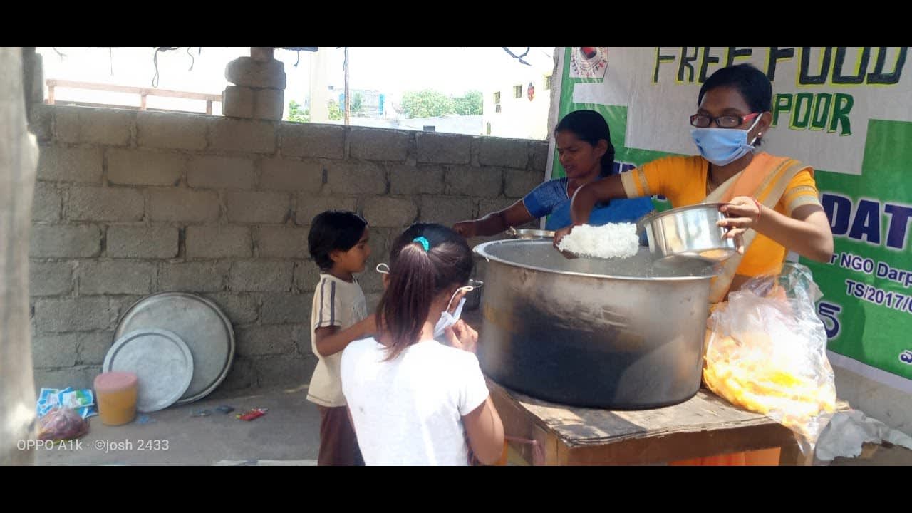 Lalitha Sampathi and Her Charity Team Are Providing Food For Hungry Children and Poor People