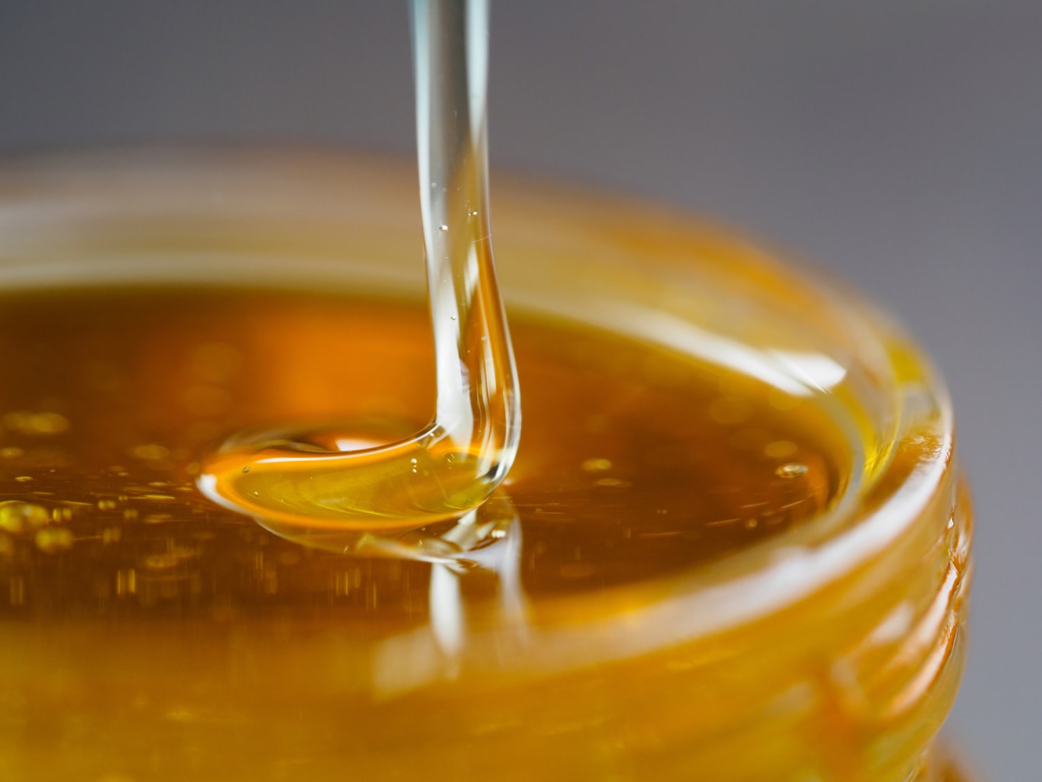 When Is It Safe to Give Honey to My Baby?