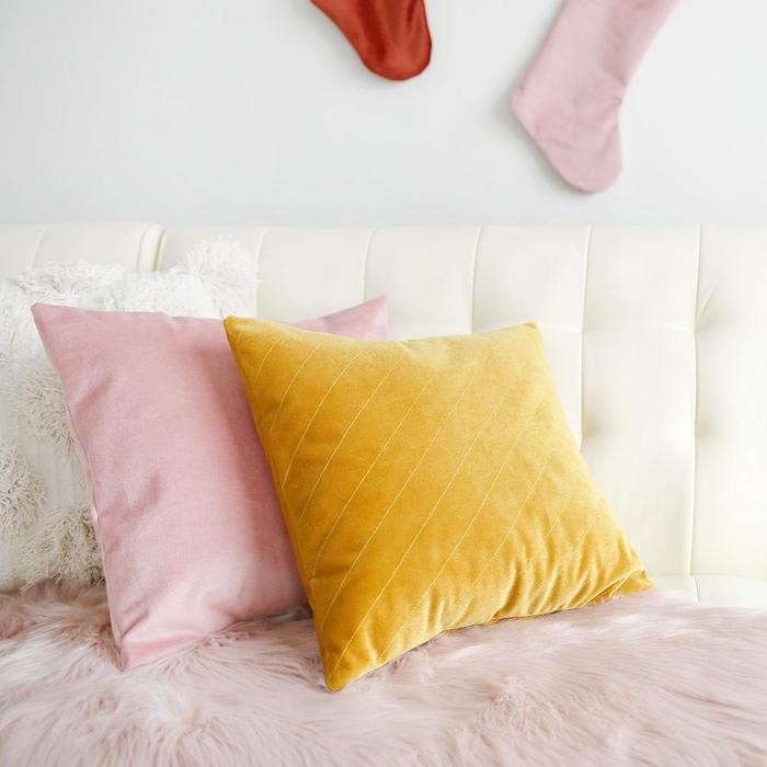 Quilted Velvet Pillows Tutorial