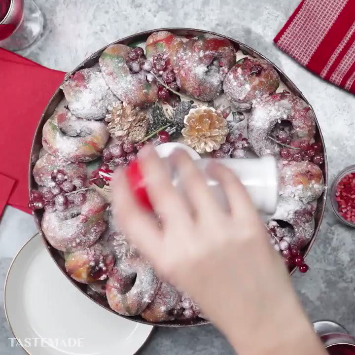 Forget cookies, leave Santa a donut wreath this year! 🎥 :