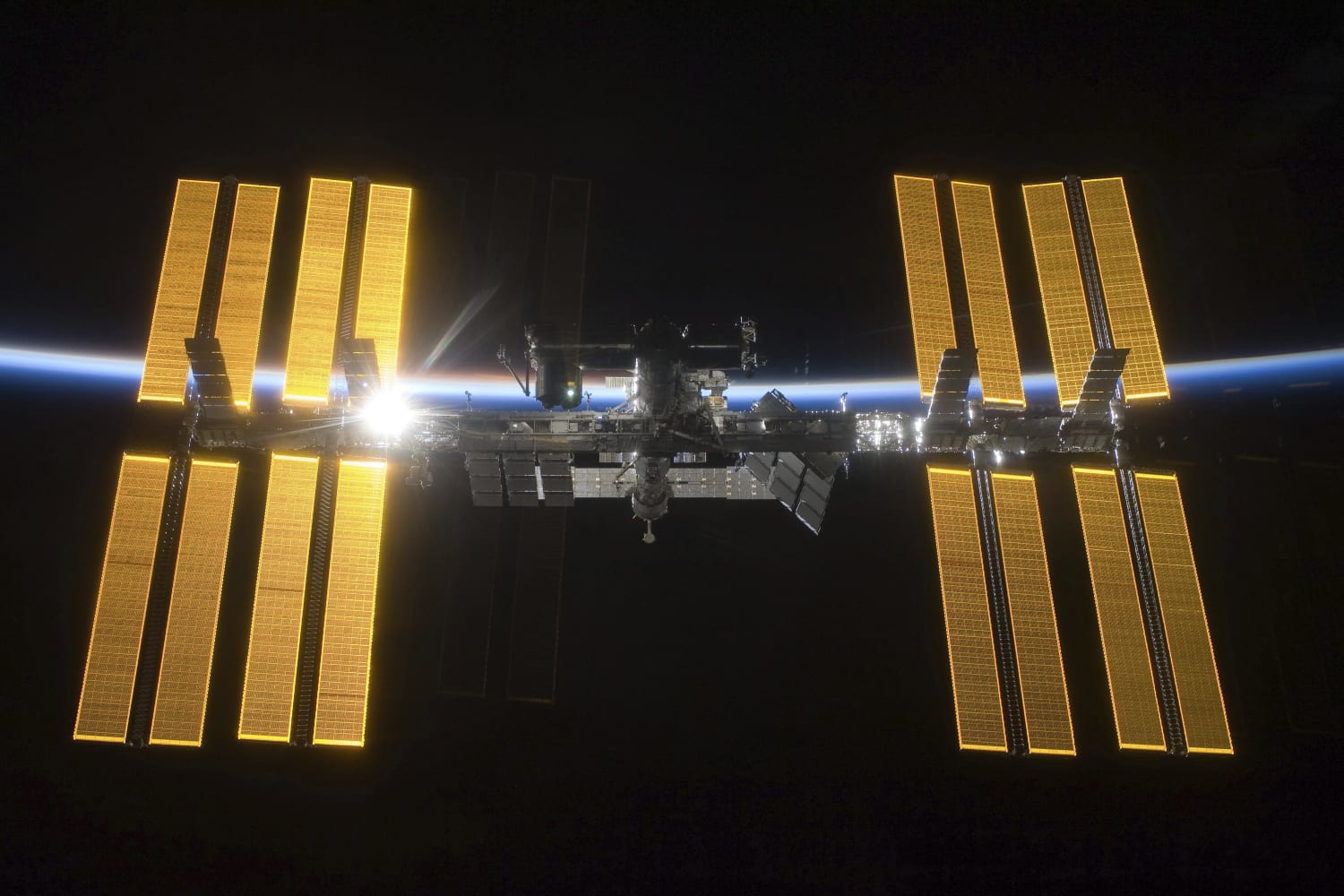 Long-distance trip: NASA opening space station to visitors