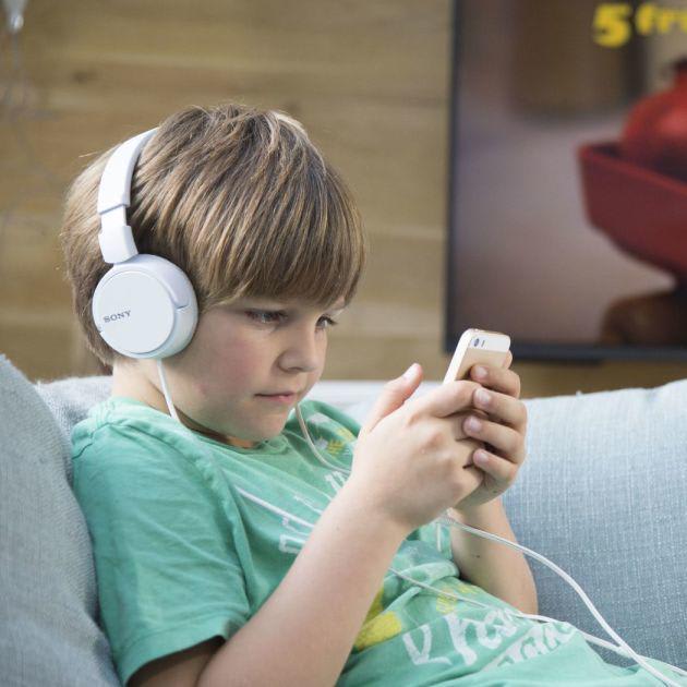 Amazon adds kid-friendly audiobooks to FreeTime Unlimited