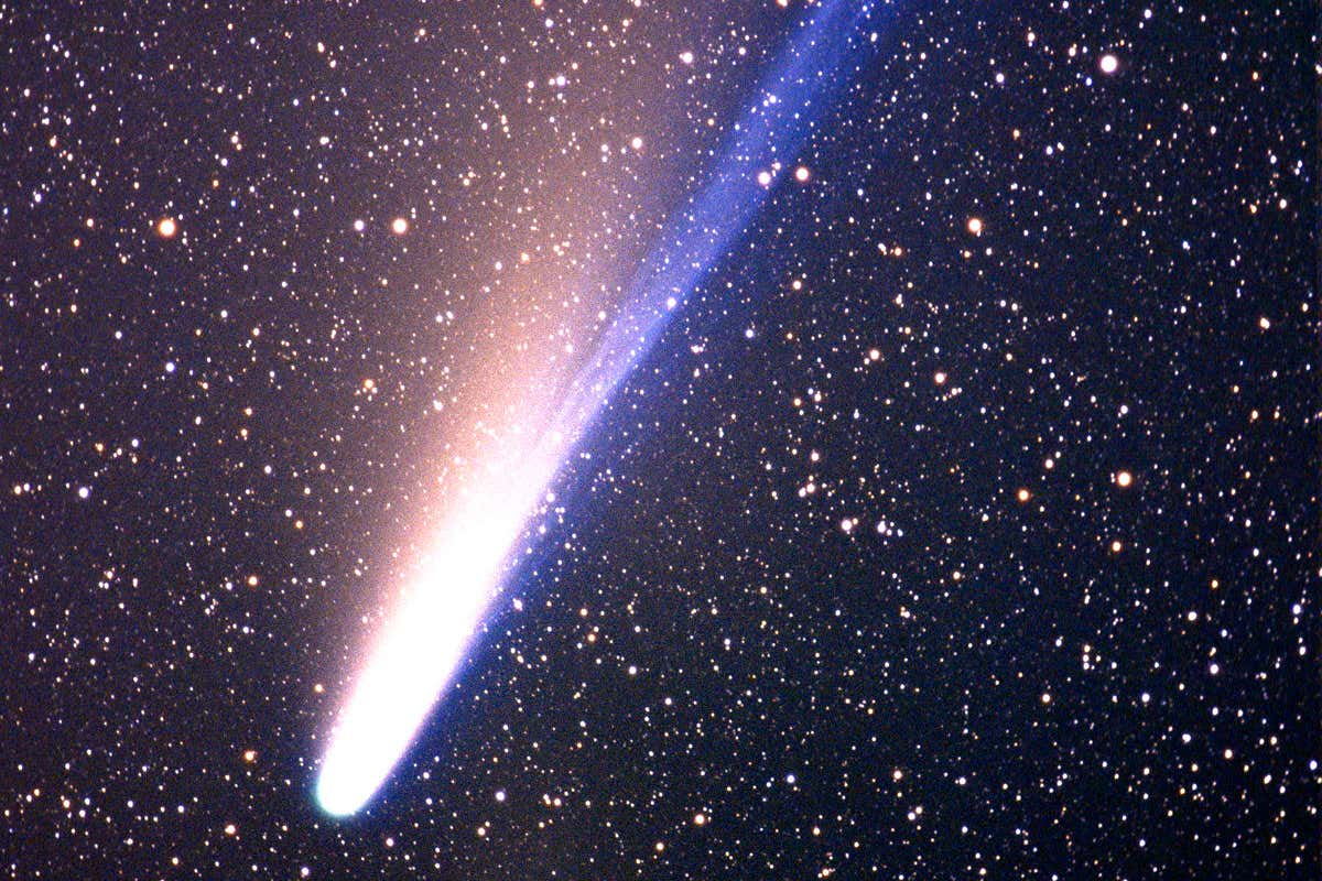 Longest known comet tail stretched for over a billion kilometres
