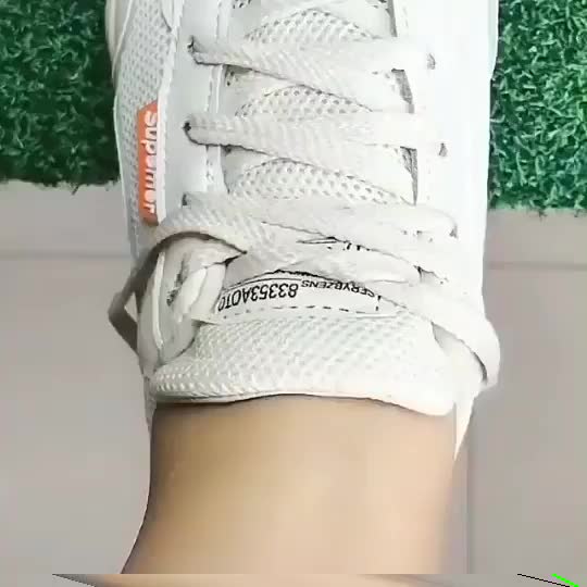 How to tie a double loop shoelace knot