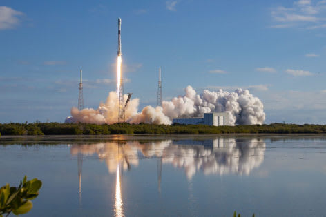 NASA and SpaceX try new launch. Follow here live