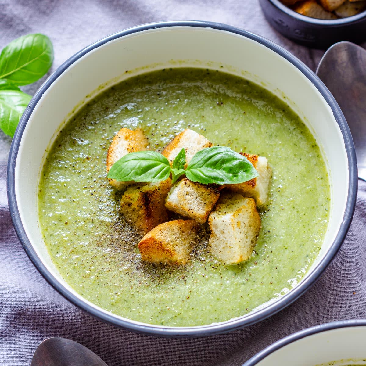 Creamy Broccoli Celery Soup Recipe