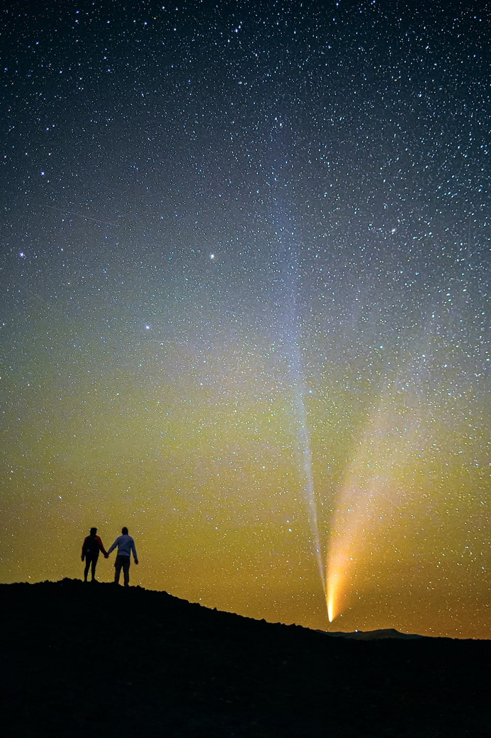 Hiked for miles at Craters of the Moon National Monument to capture Comet NEOWISE under dark skies
