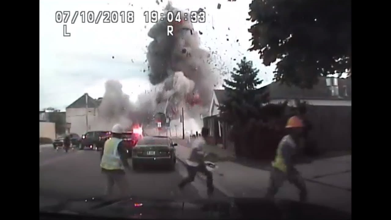 Natural gas explosion destroys building (Killing 1 Firefighter) Sun Prairie, WI July 10, 2018