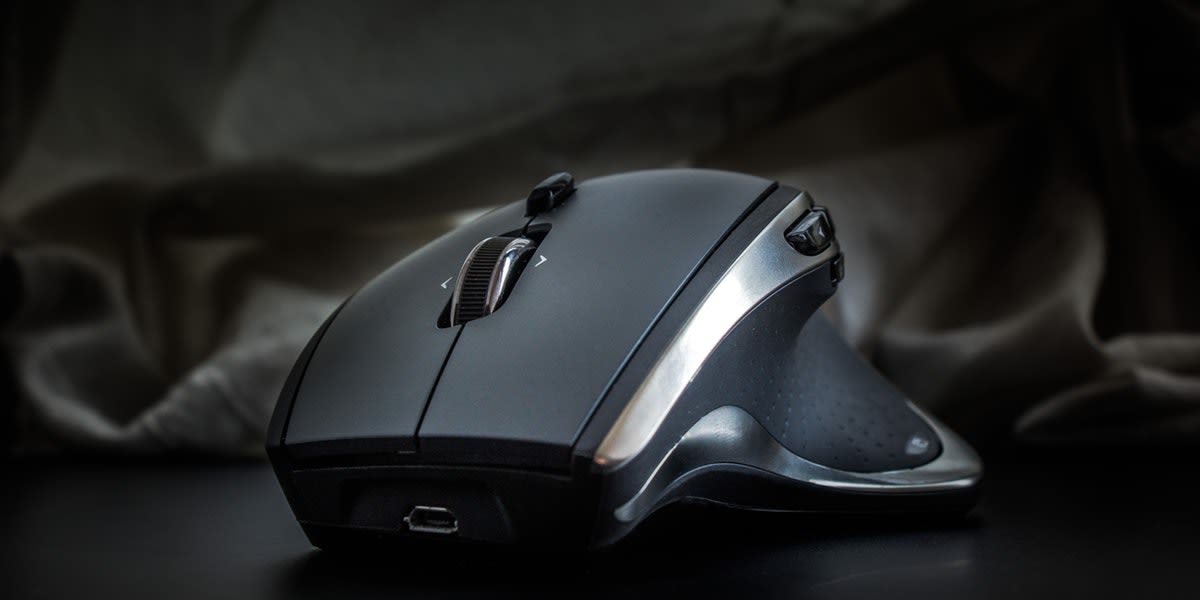 Best Silent Gaming Mouse (Reviews & Buying Guide 2019)