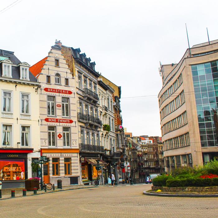 10 THINGS TO DO IN BRUSSELS - Curly Latina Traveler