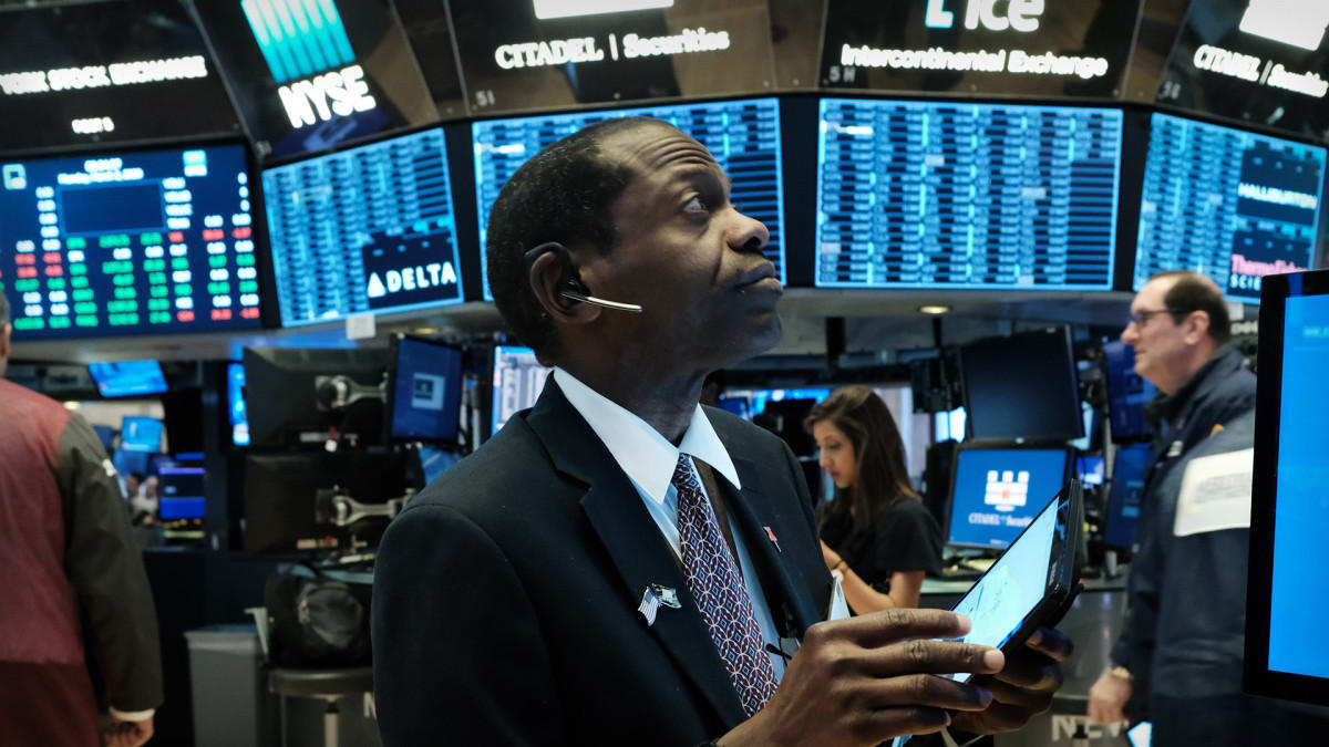 Midday Market Update: Stocks Maintain Strong Gains Monday