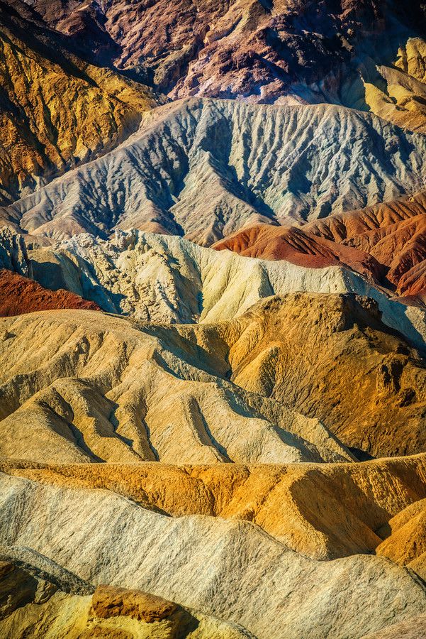 The Crazy Colors of Death Valley