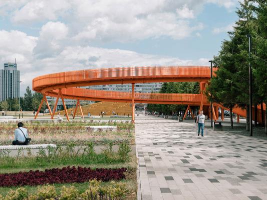 DROM transforms the monotone Soviet Azatlyk Square into a lively contemporary public space