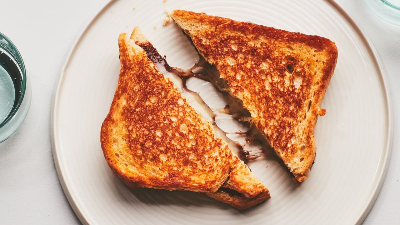 Nutella Grilled Cheese