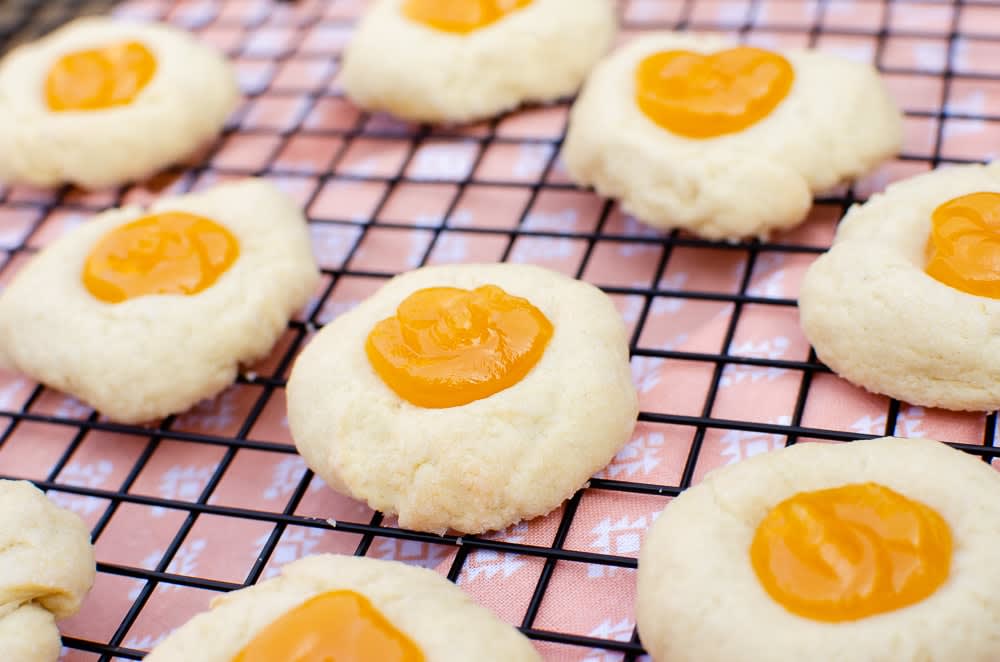 Passion Fruit Thumbprint Cookies - Easy recipe by Flawless Food