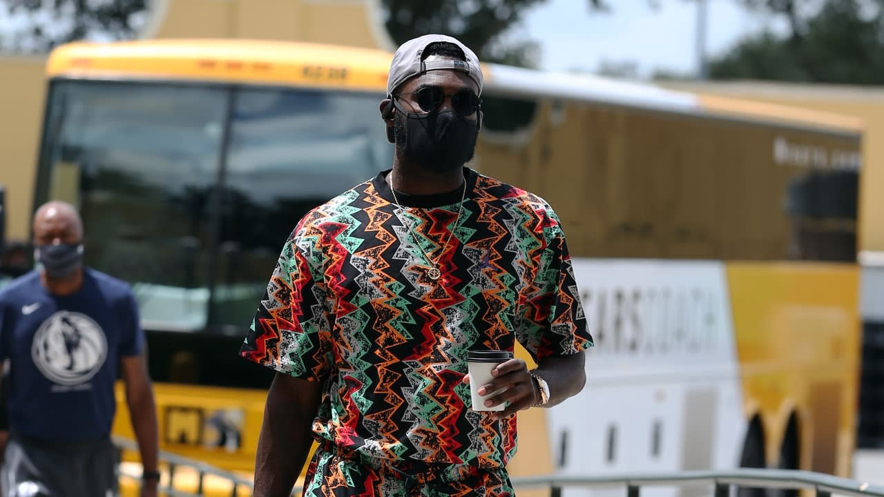 Tim Hardaway Jr. Knows He Nailed His MJ Outfit
