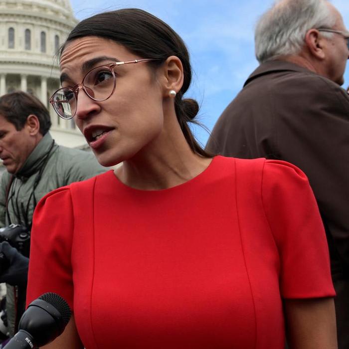 Ocasio-Cortez takes swipe at Kushner for being considered next chief of staff