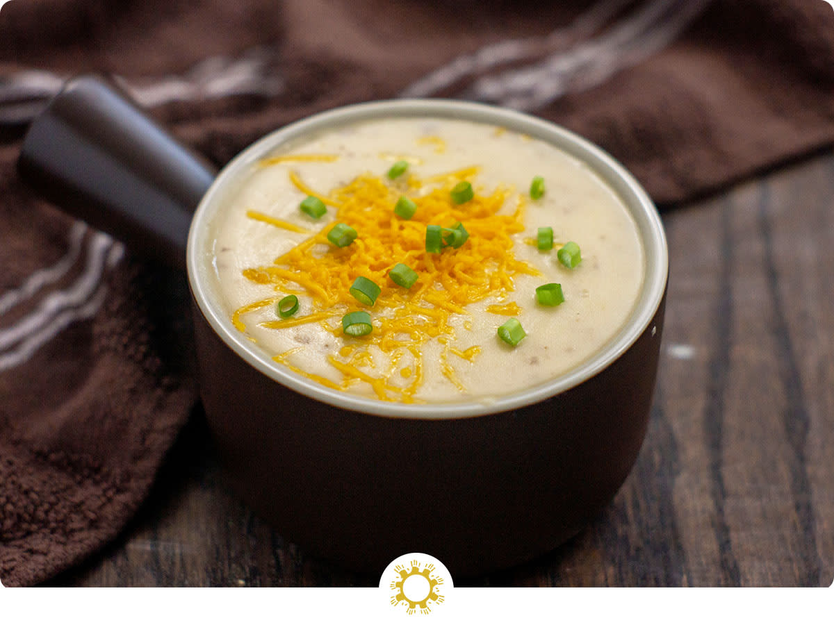 Easy Slow-Cooker Potato and Cheddar Soup