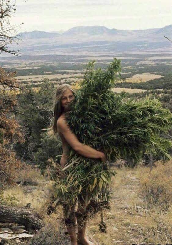 Hippie commune girl by Roberta Price, California 1969