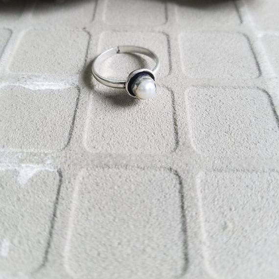 Pearl Ring, 925 Sterling Silver, Fresh water Ring, Alternative Ring, Healing Ring, Latest Design Ring, Handmade Ring, Birthday Ring, Gift.