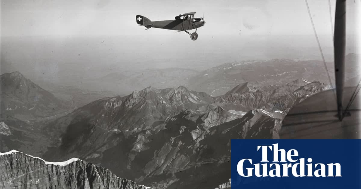 Shrinking glaciers: Mont Blanc from the air, 100 years on