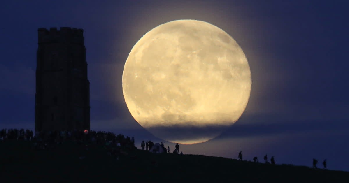 How to Watch the Strawberry Moon This Weekend