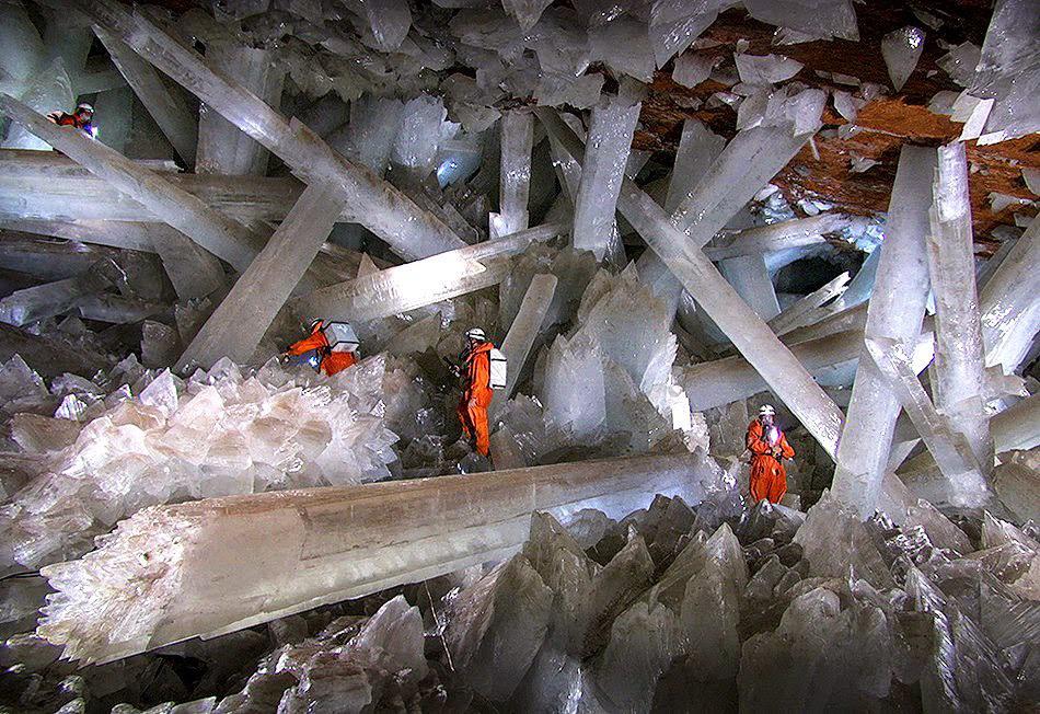 the largest crystal cave found