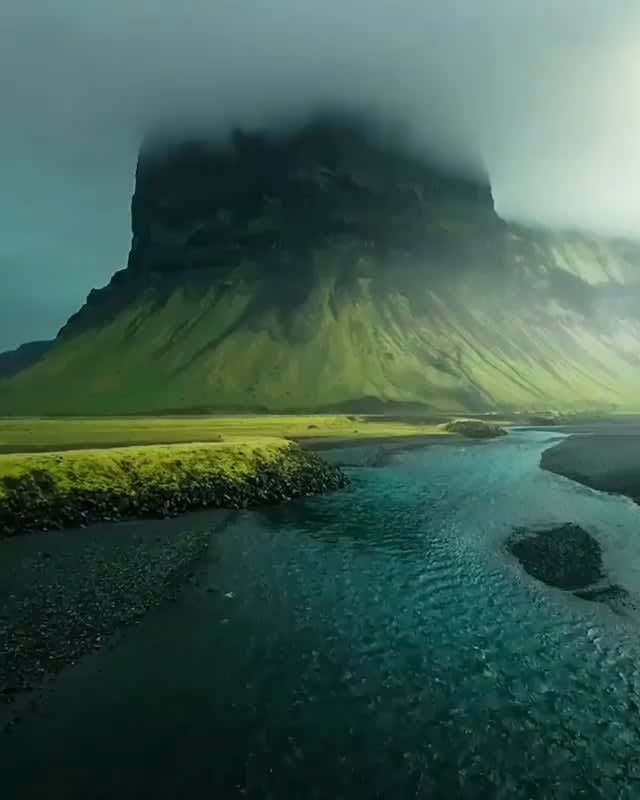 lómagnúpur mountain in Iceland