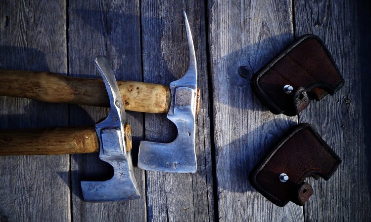The Best Survival Hatchet: Ultimate Buyers Guide