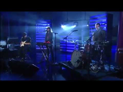 Beach House - Myth (Live on Letterman 2012)