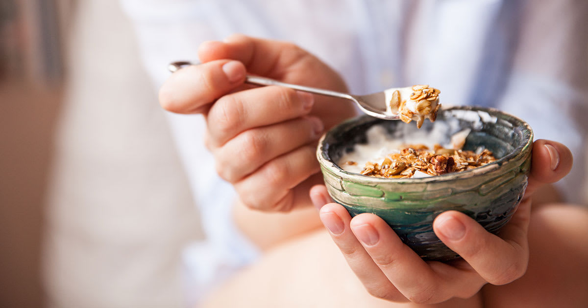 12 Surprising Health Benefits of Yogurt