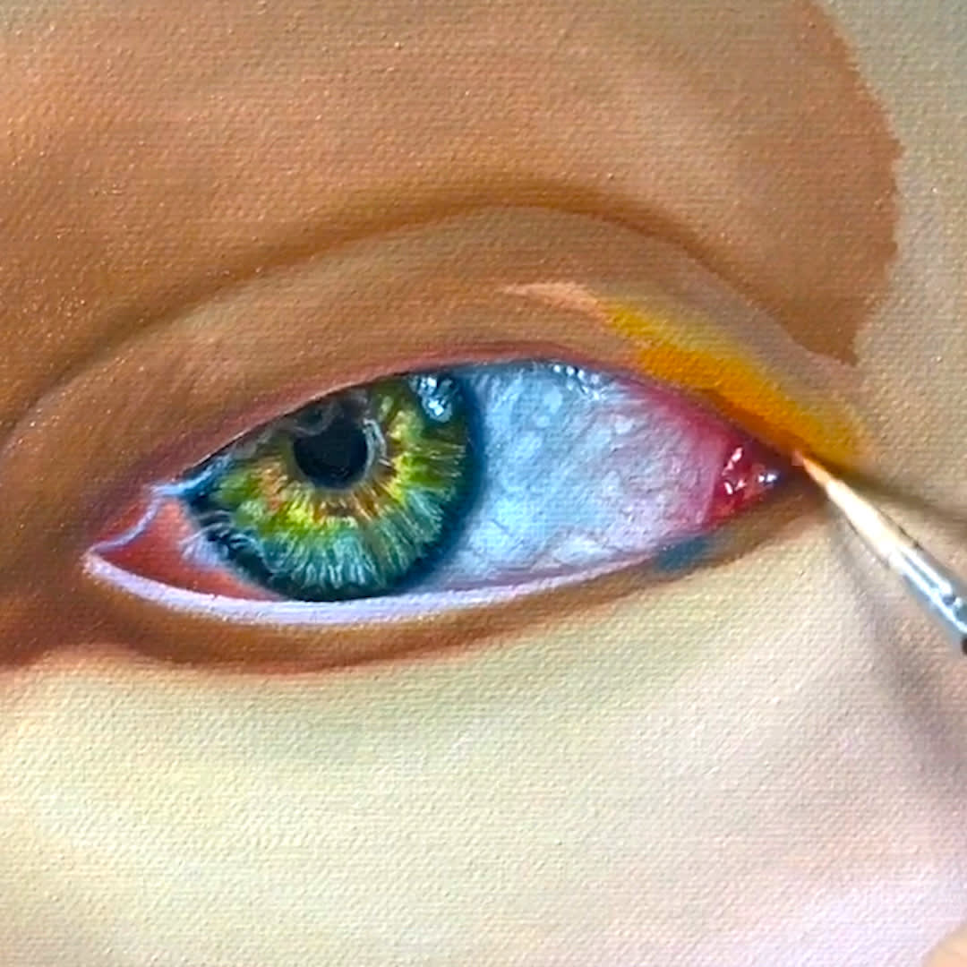 How an artist perfects painting hyperrealistic eyes