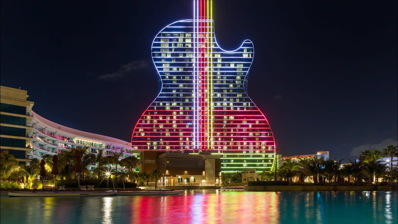 LIVE Hard Rock Hotel & Casino Hollywood, Florida Spring Break 2021: Guitar Hotel & Light Show