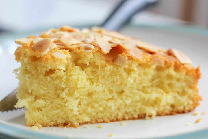 Round Madeira Cake - a delicious treat, perfect for elevenses!