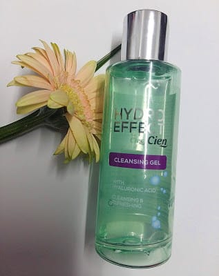 Cosmetics and Flowers: Cien Hydro Effect Cleansing Gel Review - why do I forget to talk about the good stuff?