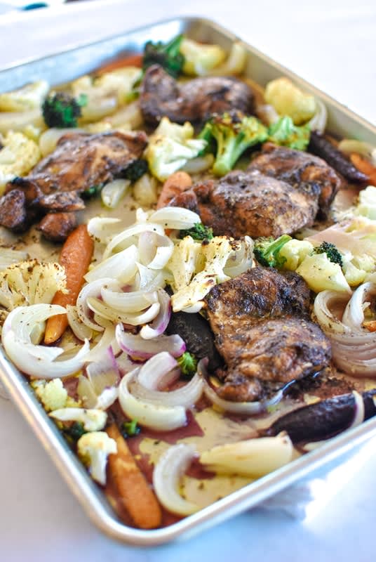 Easy Balsamic Roasted Chicken Sheet Pan Supper