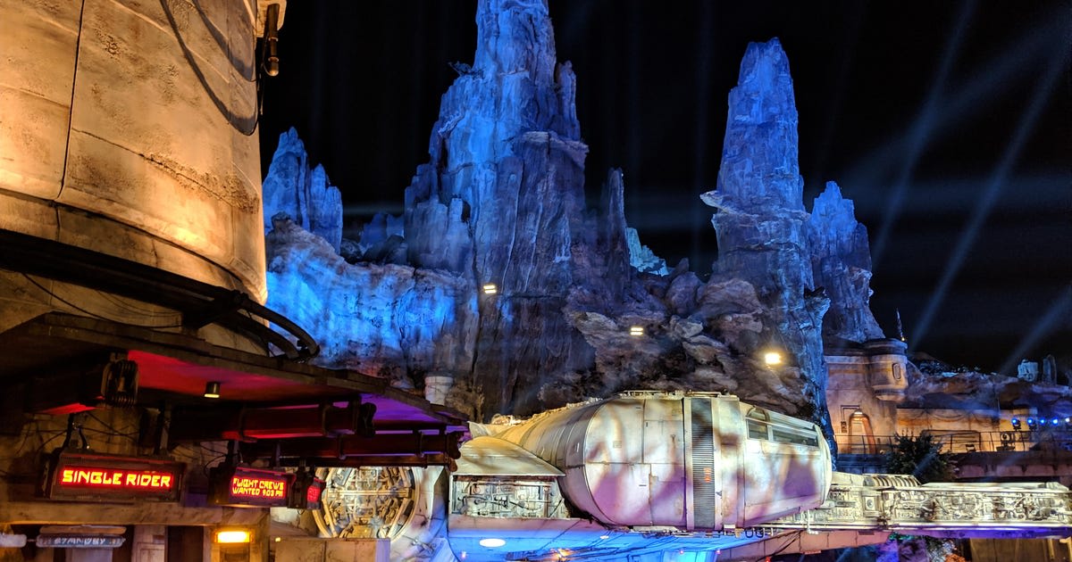 How to visit Star Wars: Galaxy's Edge at the Disney Resorts